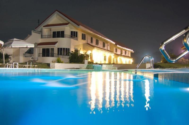 Sherwood Bay Resort & Aqua Sports Inc. Sunacolan ภายนอก รูปภาพ